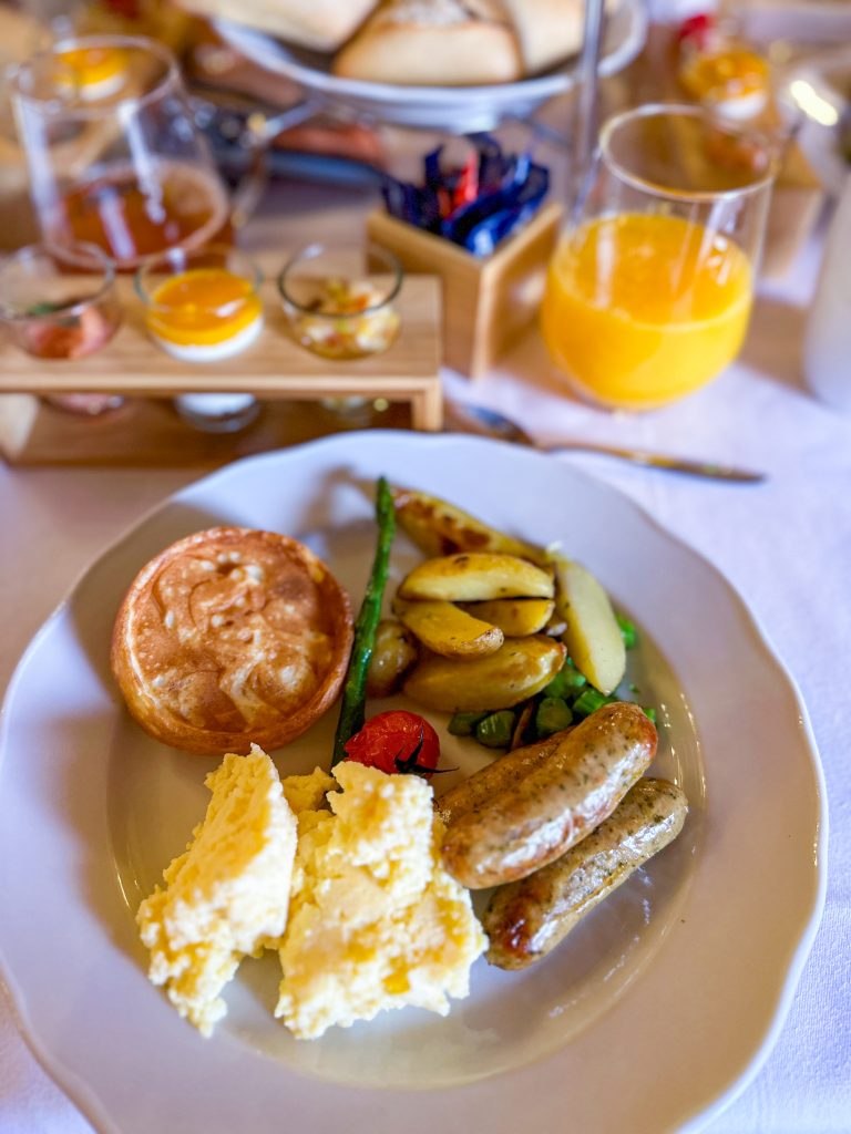 Frühstück im Auberge - Disneyland Paris